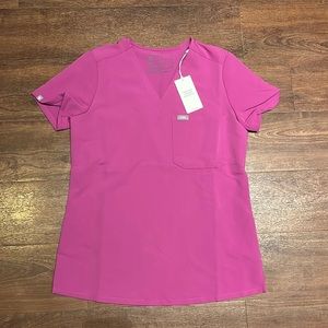 Figs Catarina One Pocket Top